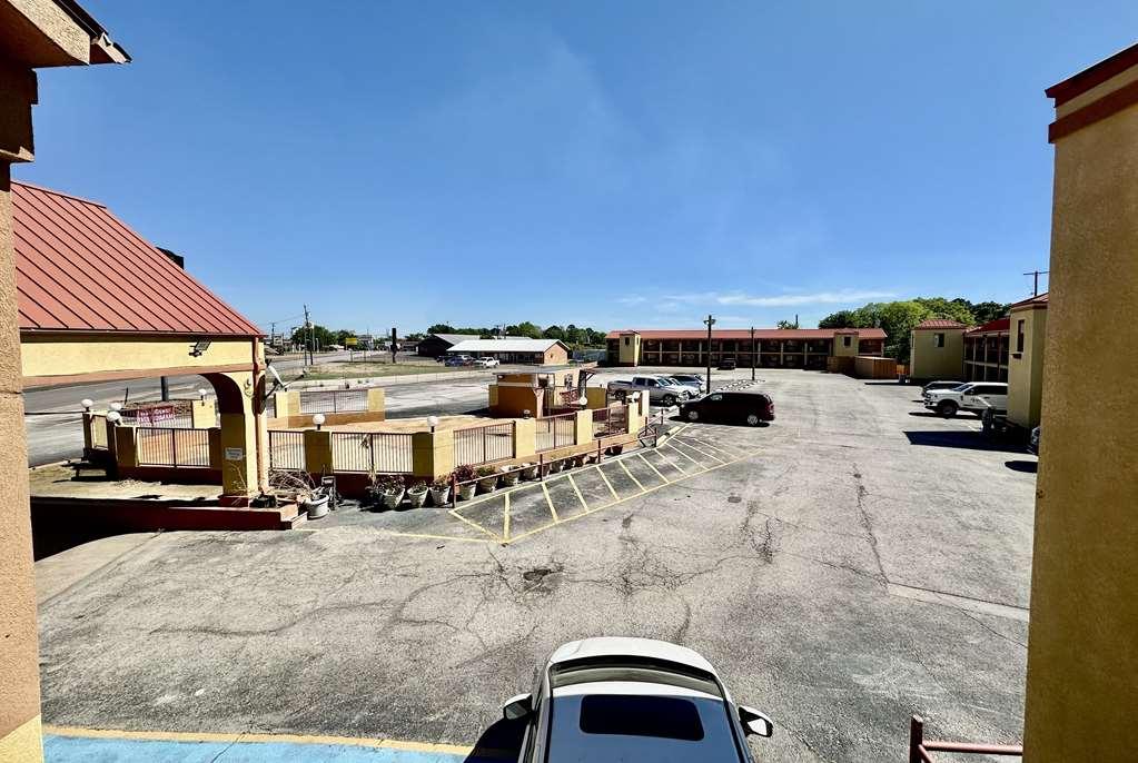 Super 8 By Wyndham Athens Tx Hotel Ngoại thất bức ảnh